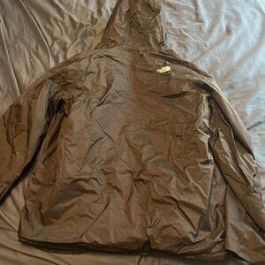 North  Face  Windbreaker Limited Edition